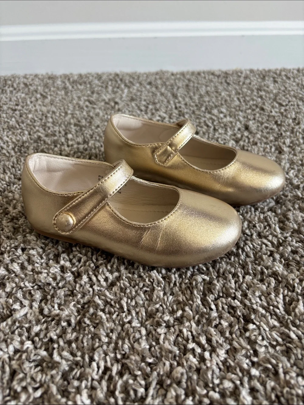 Amazon Girls Metallic Gold Mary Jane Shoes